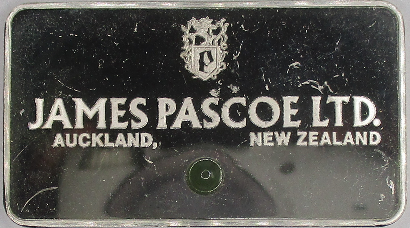 Zdjęcie do The Official Gem-Ingots James Pascoe ltd z nefrytem